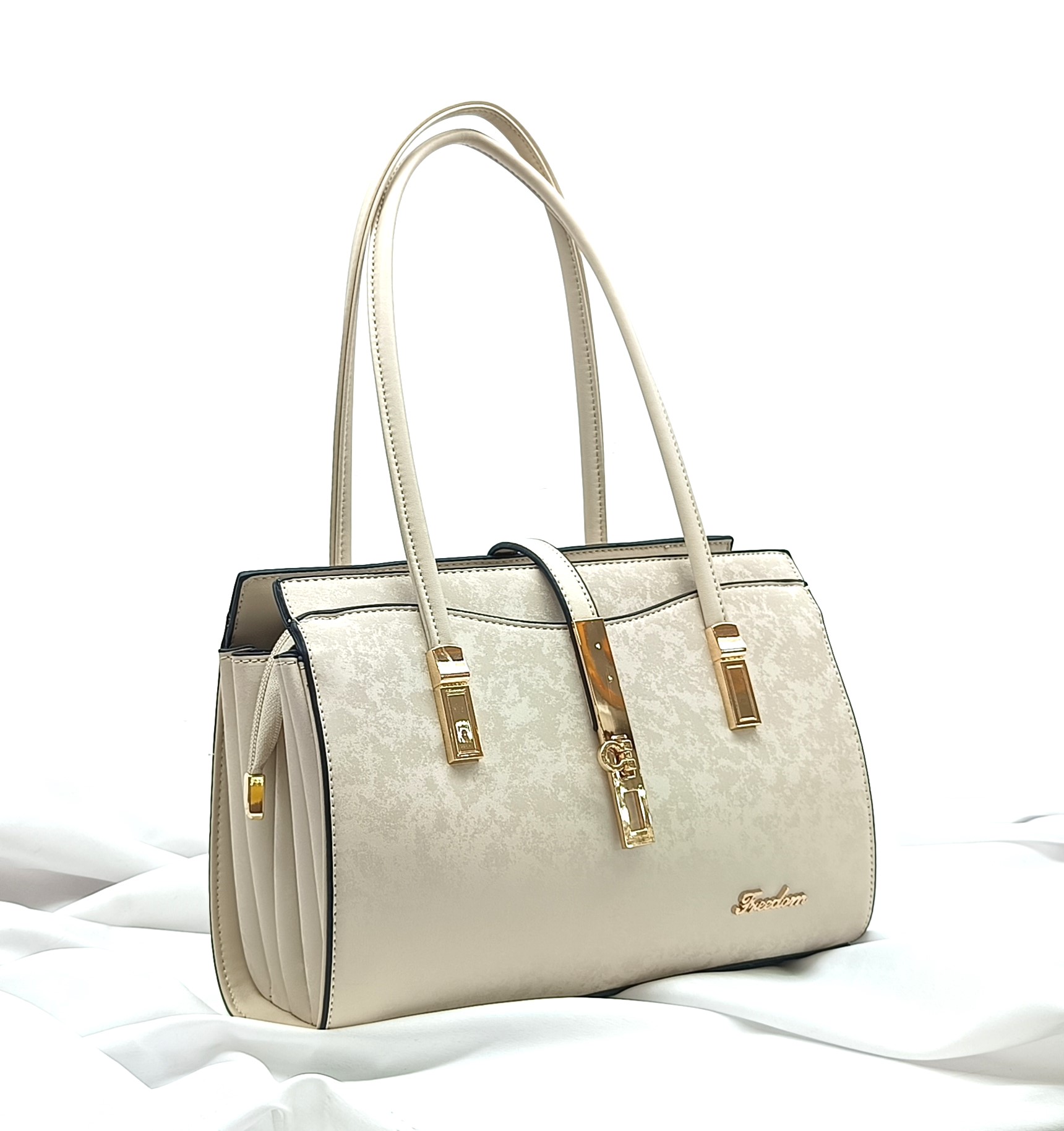 Branded ladies hand bags