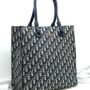 Trendy Tote bags